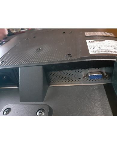 Monitor Schermo Samsung SyncMaster 720N 17" pollici VGA 1280x1240 Pixel